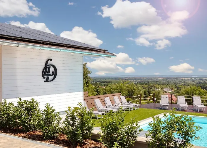 And Dream Elmenyvilla