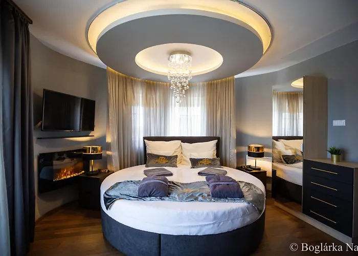 מלון דירות And Dream Elmenyvilla זלקרוס